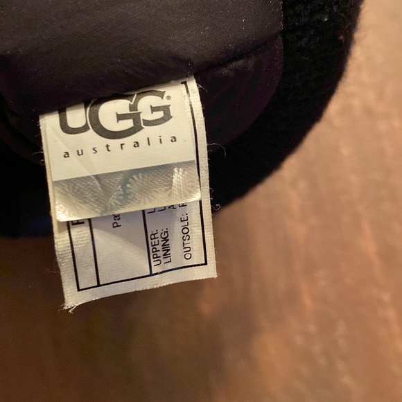 UGG puffer boots, size 6 - Picture 5 of 8